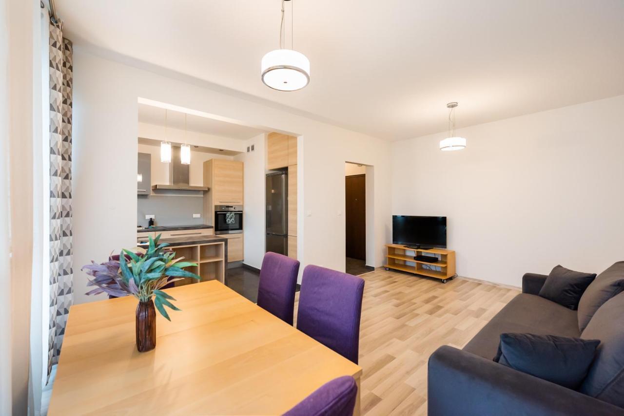 Praga Delightful Apartment Warsaw